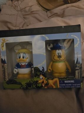 Disney Vinylmation CollectibleDonald Duck And Pluto Figures Box